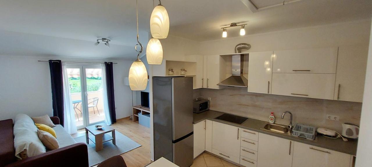Apartments Marijana Rab Town Zewnętrze zdjęcie