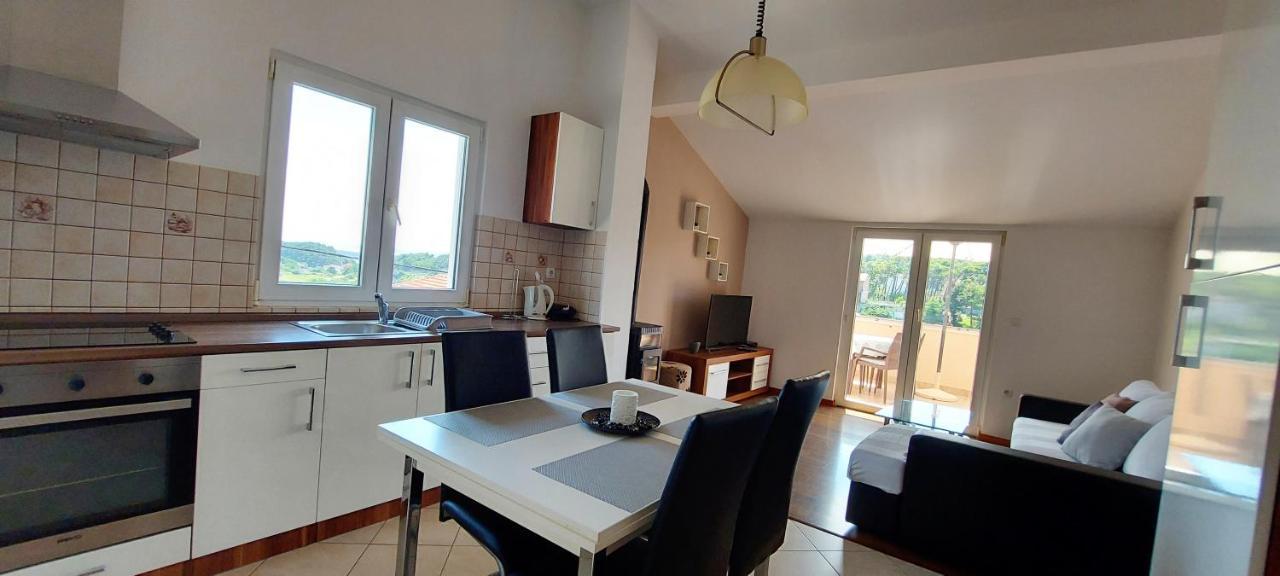 Apartments Marijana Rab Town Zewnętrze zdjęcie