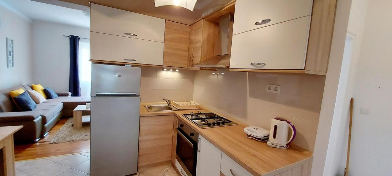 Apartments Marijana Rab Town Zewnętrze zdjęcie