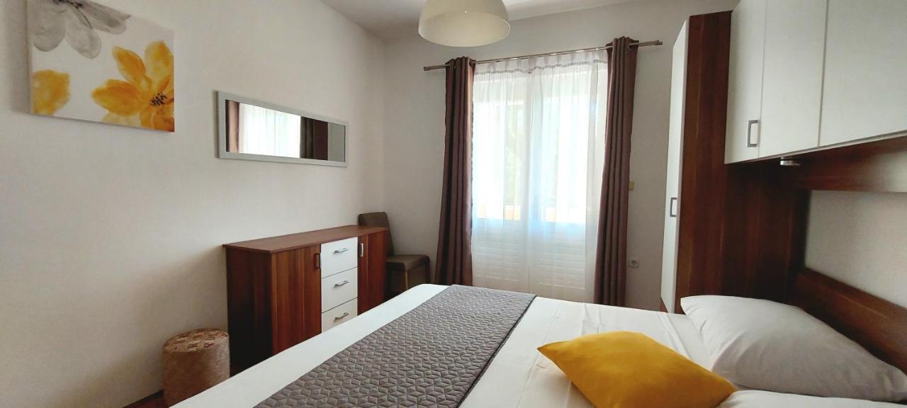 Apartments Marijana Rab Town Zewnętrze zdjęcie