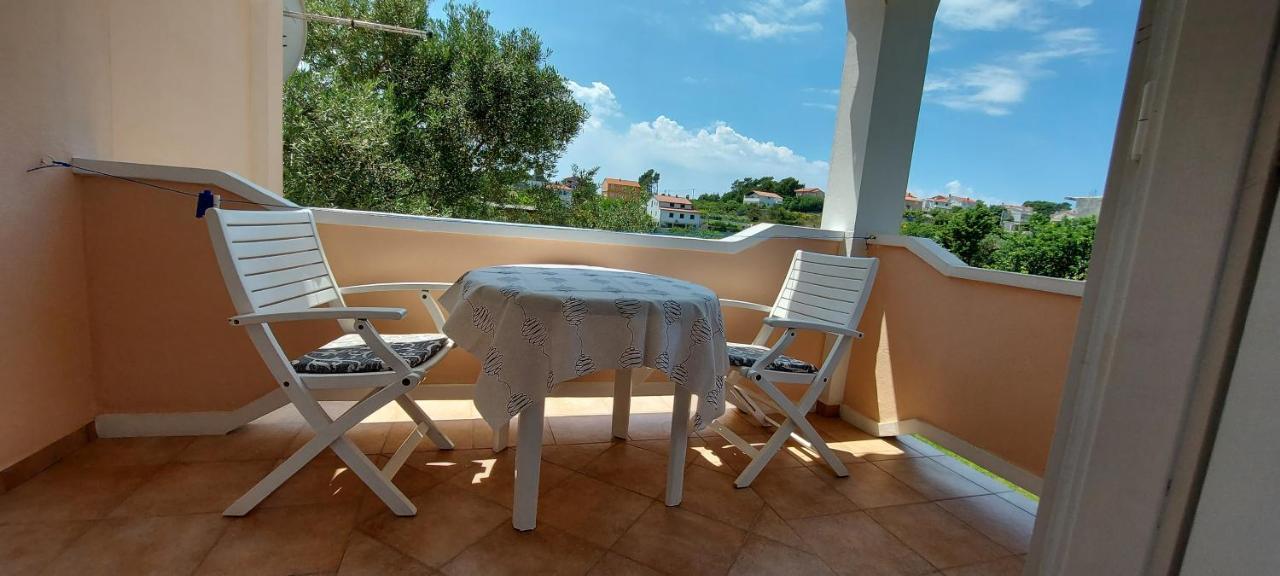Apartments Marijana Rab Town Zewnętrze zdjęcie