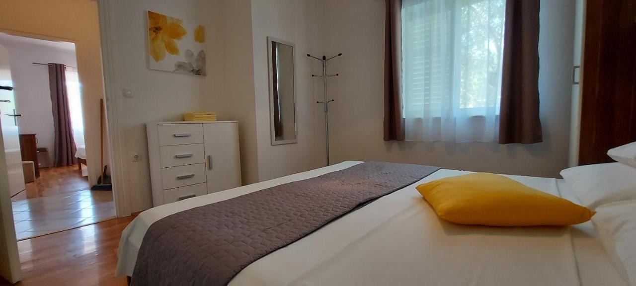 Apartments Marijana Rab Town Zewnętrze zdjęcie